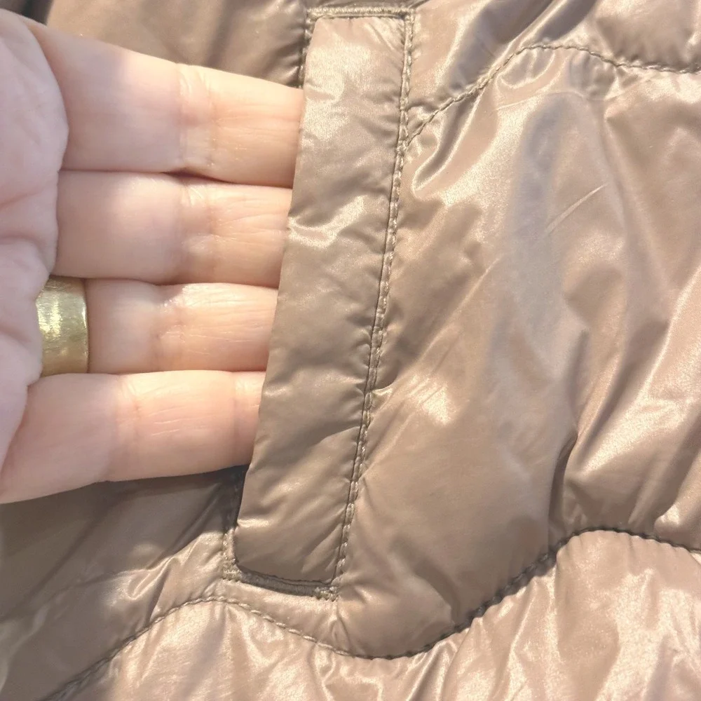 Old Navy Puffer Jacket Faux Fur Hood Gold Beige‎ Girls Size 2T Winter Coat